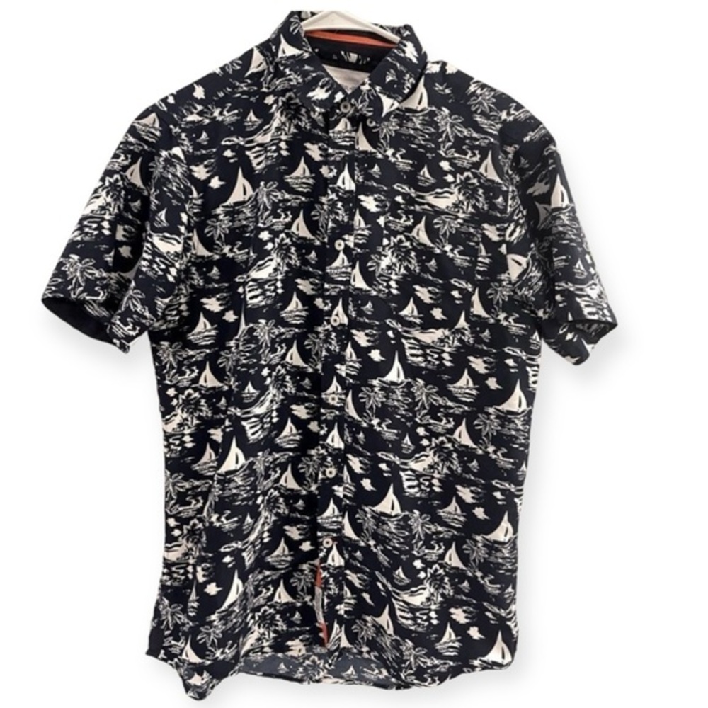 International‎ Report Mens Sailboat Short Sleeve Shirt Size M